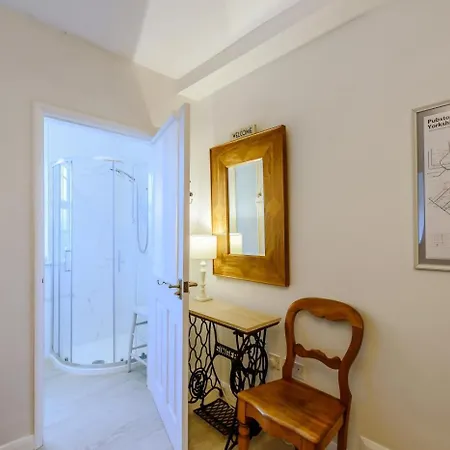 3 Bed In Oc-c28300 *