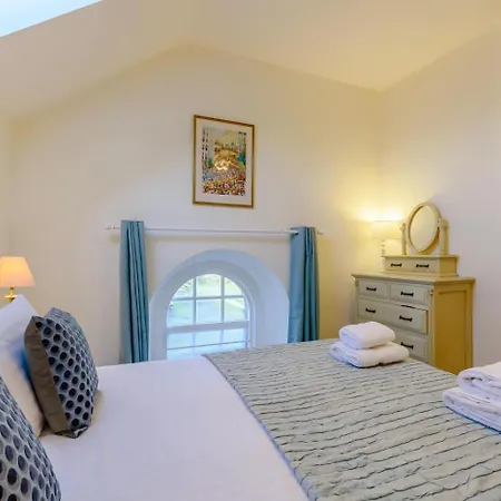 3 Bed In Oc-c28300 *