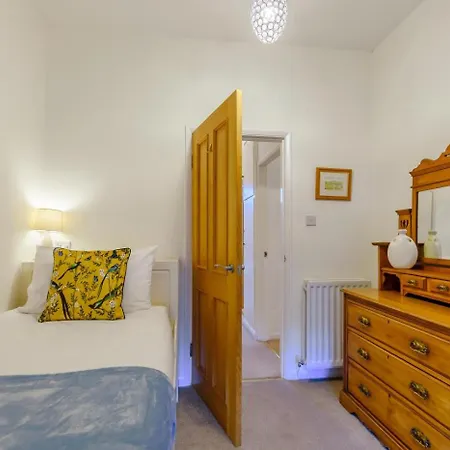 3 Bed In Oc-c28300 *